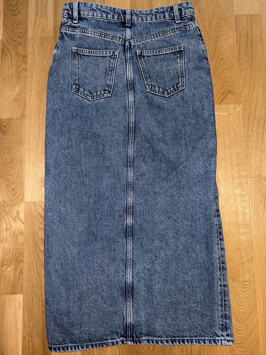 H&M Jupes: H&M Jeansrock Denim lang – Neuf (Voir description) à Zürich par Koller.S 2