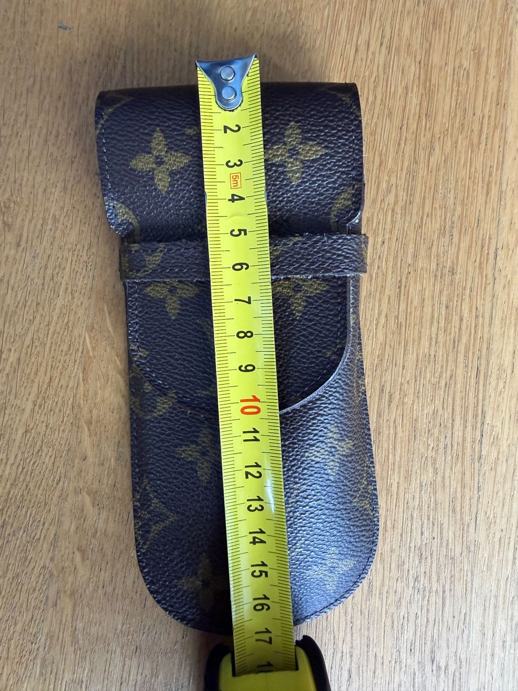 Louis Vuitton Altro in  Abbigliamento & Accessori: Louis Vuitton Original Brillenetui Vintage – Usato da Thônex venduto da gio_cd95 5
