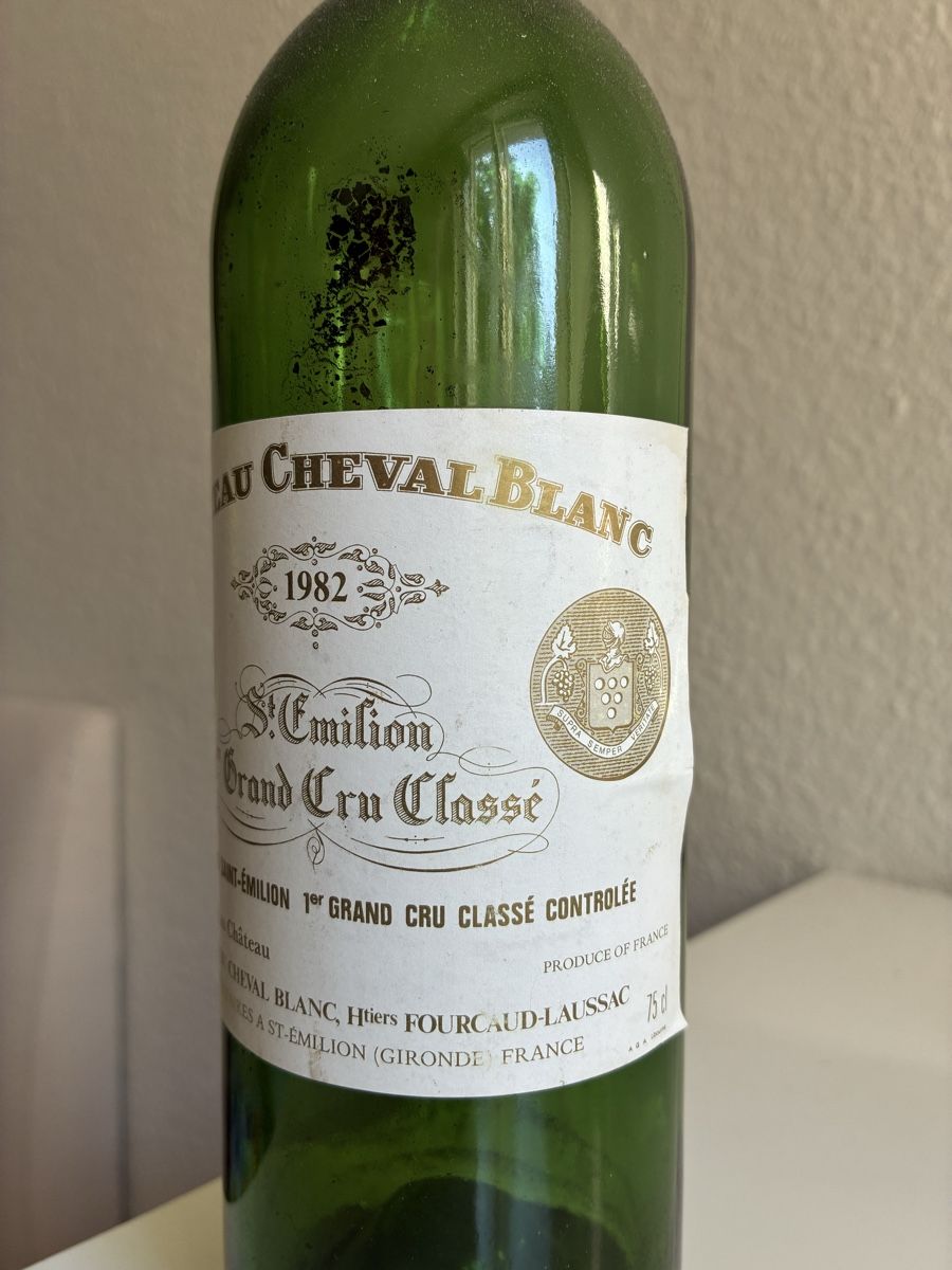 Vino: Cheval Blanc 1982 (bouteille vide) – Usato da Genève venduto da sergei12