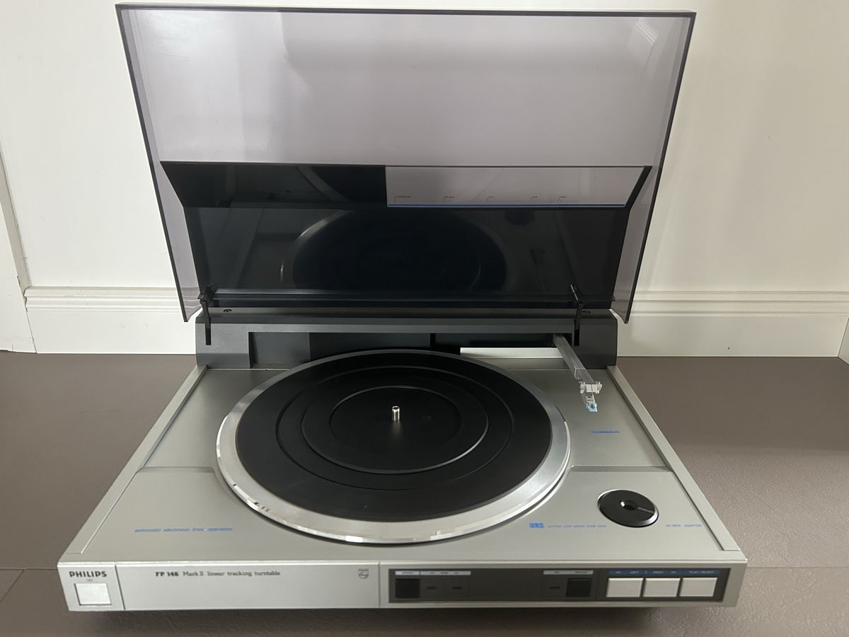 Philips Plattenspieler: Philips FP 146 Mark II Tangential-Plattenspieler – Gebraucht aus Uetendorf von REhome 1