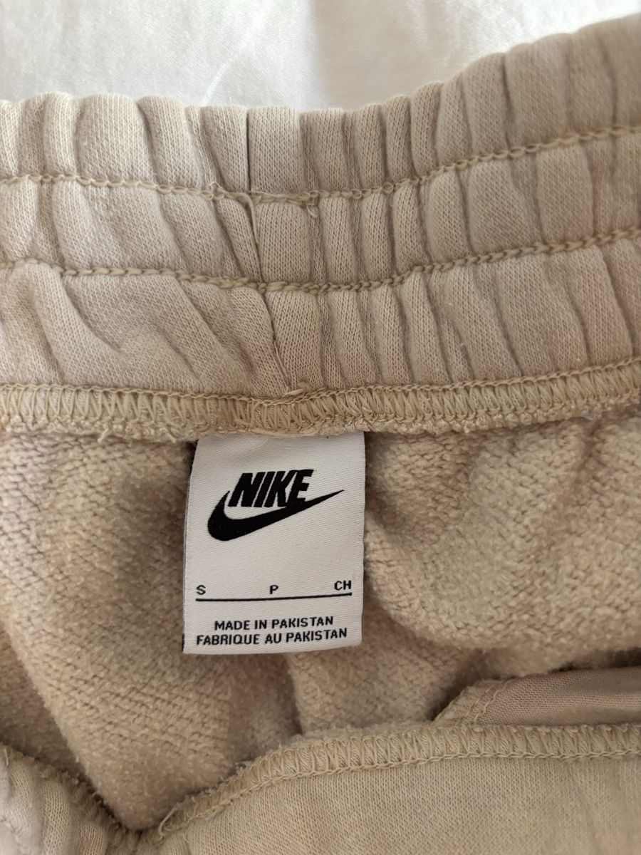 Nike Pantaloni: Nike training – Usato da Crans-Montana venduto da Jano_brn 2