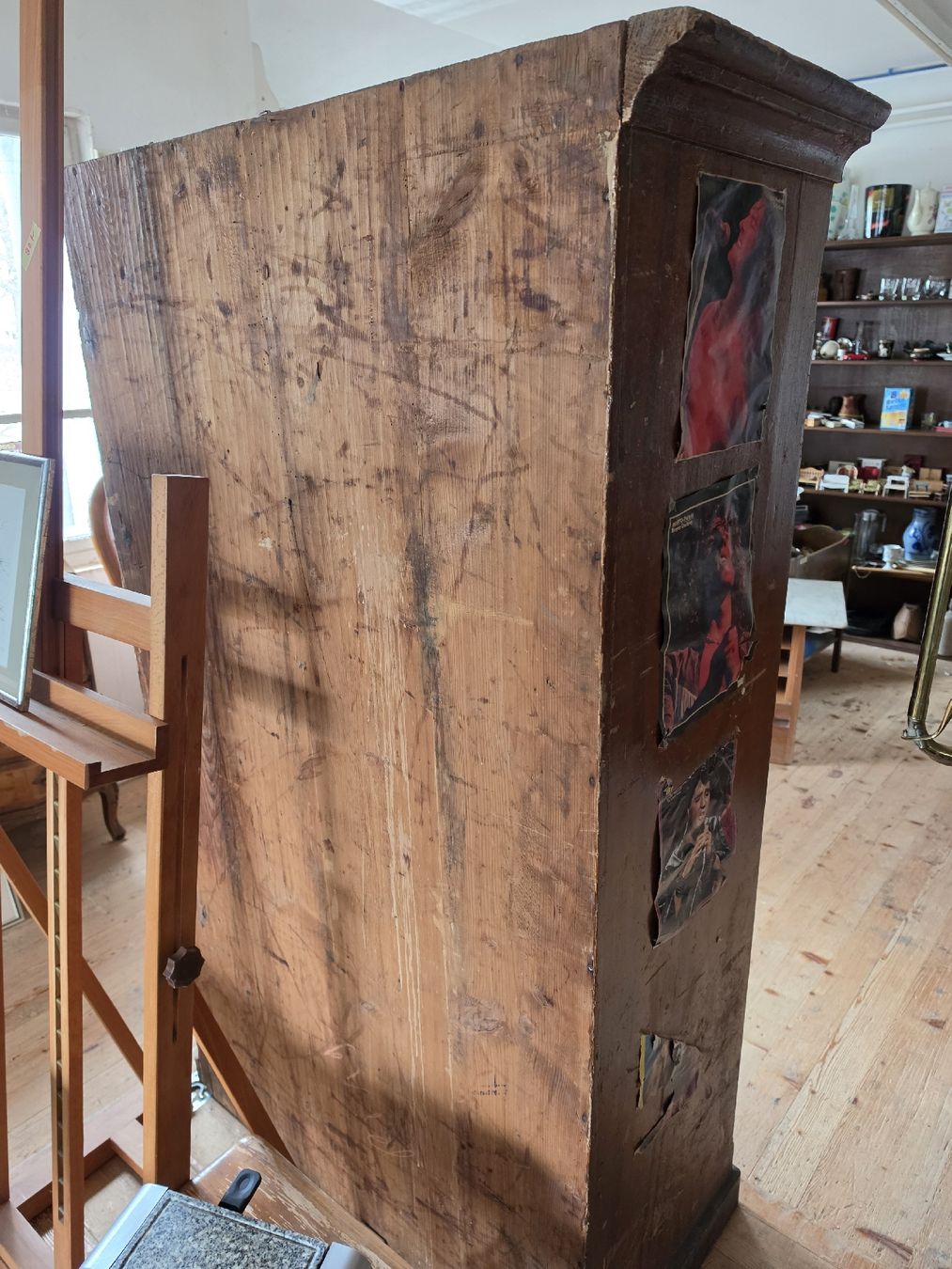 Schränke: Antiker Schrank,  restaurationsbedürftig – Gebraucht aus Mettlen von elios0888 4
