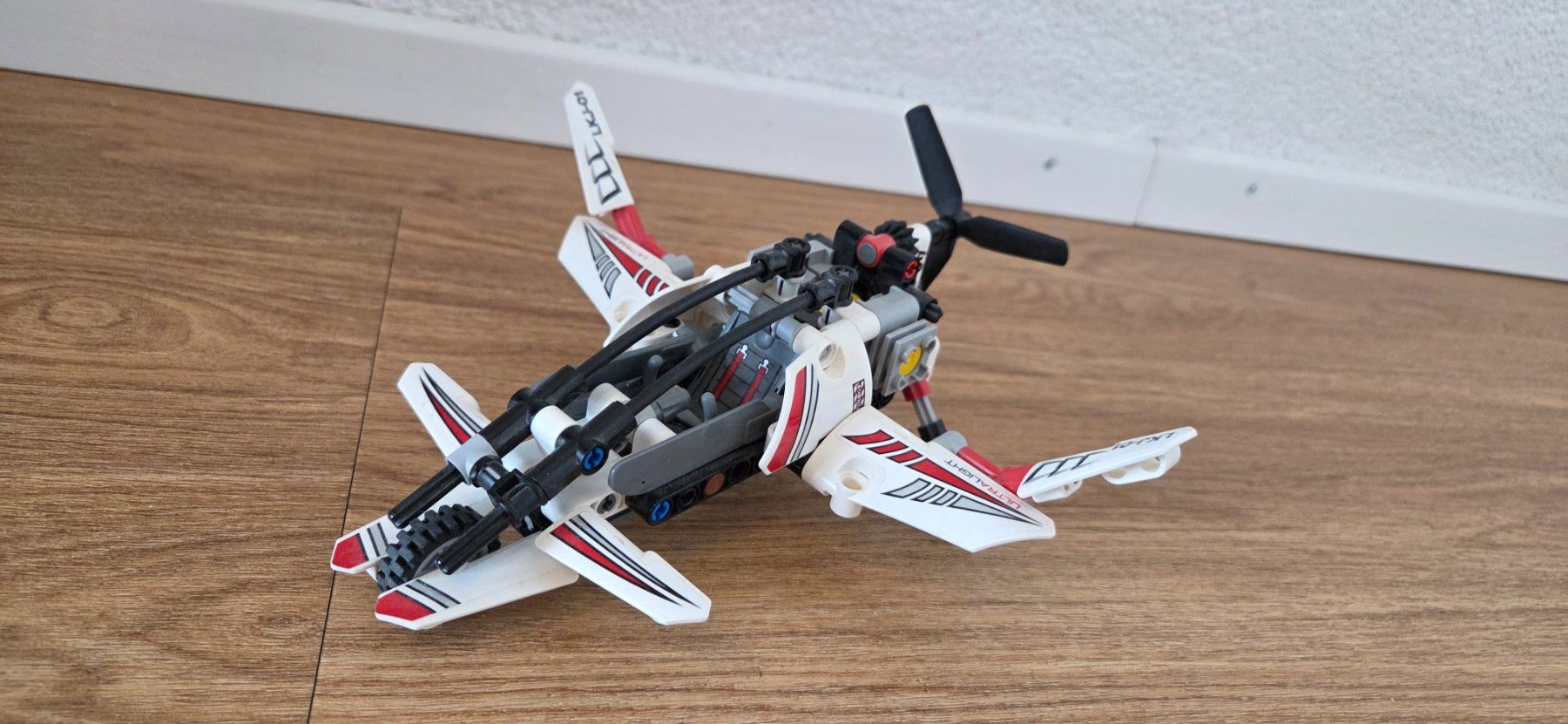 Lego Kit di costruzioni: Lego Technic 42057 Ultraleicht-Hubschrauber – Usato da Hägendorf venduto da Hedi3 3