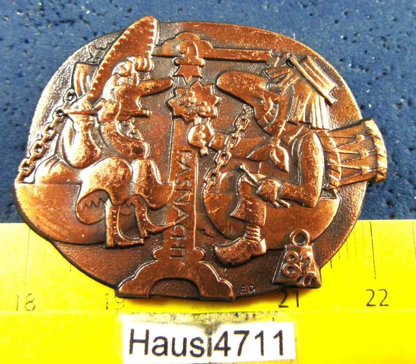 2 insignes infanterie(Suisse)/2 Abzeichen Infanterie(Schweiz (Gebraucht) in für CHF 3 - mit