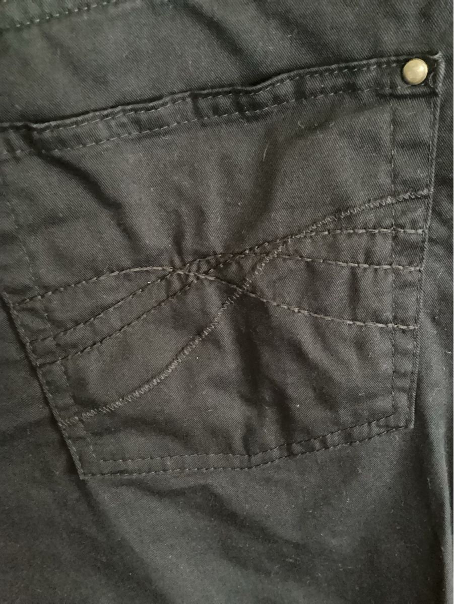 Pantaloni: gollehaug, Damenhose, Gr. 42 – Usato da Salenstein venduto da Esprit57 4