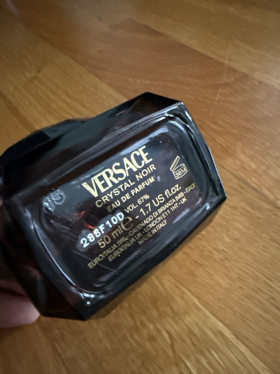 Versace Profumi & Eau de Toilette: Versace Crystal Noir Eau de Parfum 50ml nuovo – Nuovo (secondo la descrizione) da Amriswil venduto da Ttsa 1
