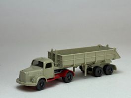 Wiking Mercedes 3500 Pritschenkipper h-gelbgrau