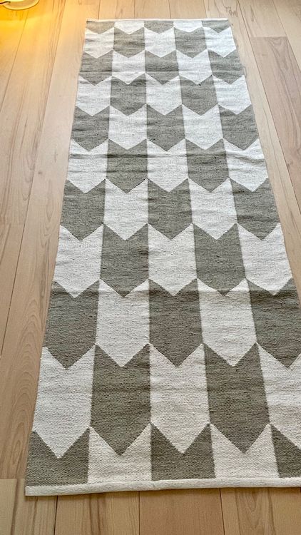 Schmaler Teppich im SkandiLook Kaufen auf Ricardo