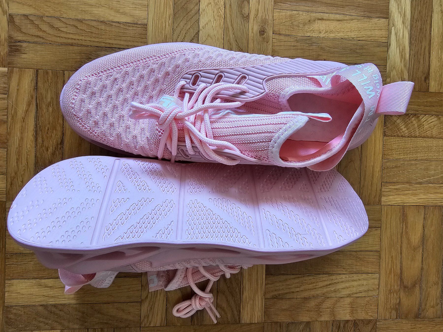 Chaussures femmes: Freizeitschuhe Gr. 39 – Neuf (Voir description) à Hombrechtikon par malaika03 1