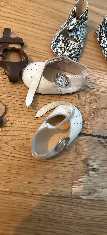 Puppen: Original Sasha Puppenschuhe 11 – Gebraucht aus Bern von fab_tx65 3