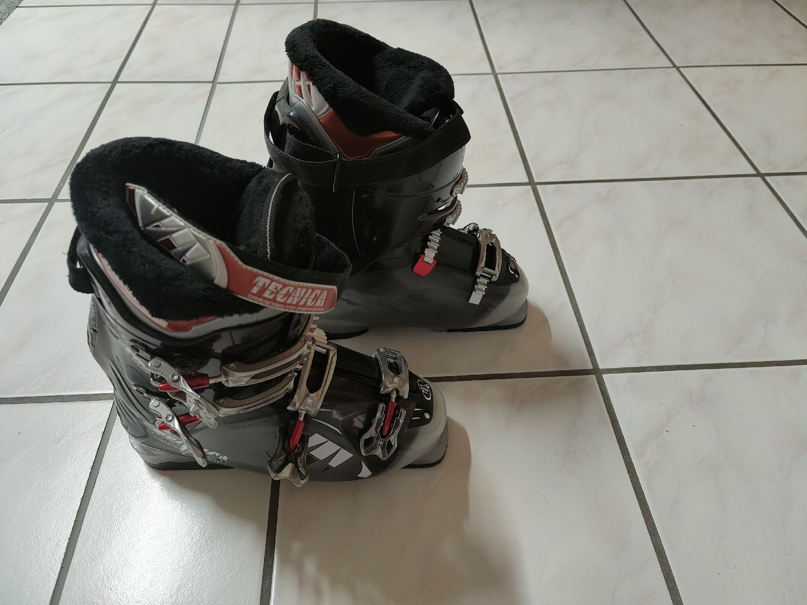 Nordica Scarpe da uomo: Skischuhe – Nuovo (secondo la descrizione) da Bettlach venduto da ral_7w77