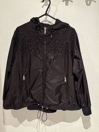 Moncler Regenjacke Grösse M