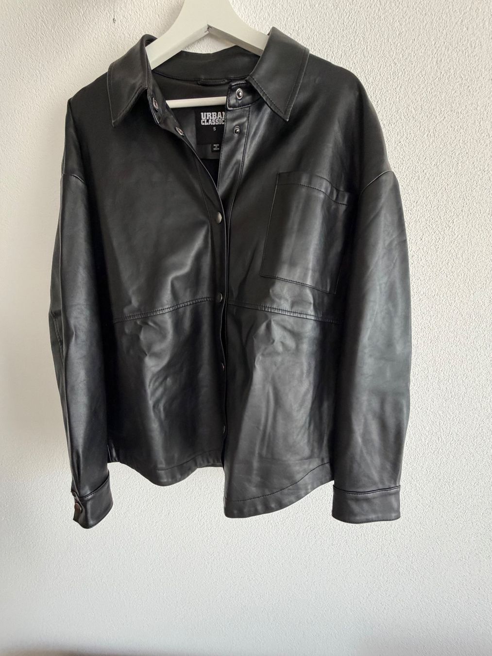 Jacken: Urban Classics Kunstlederjacke – Gebraucht aus Luzern von maz_jq6n