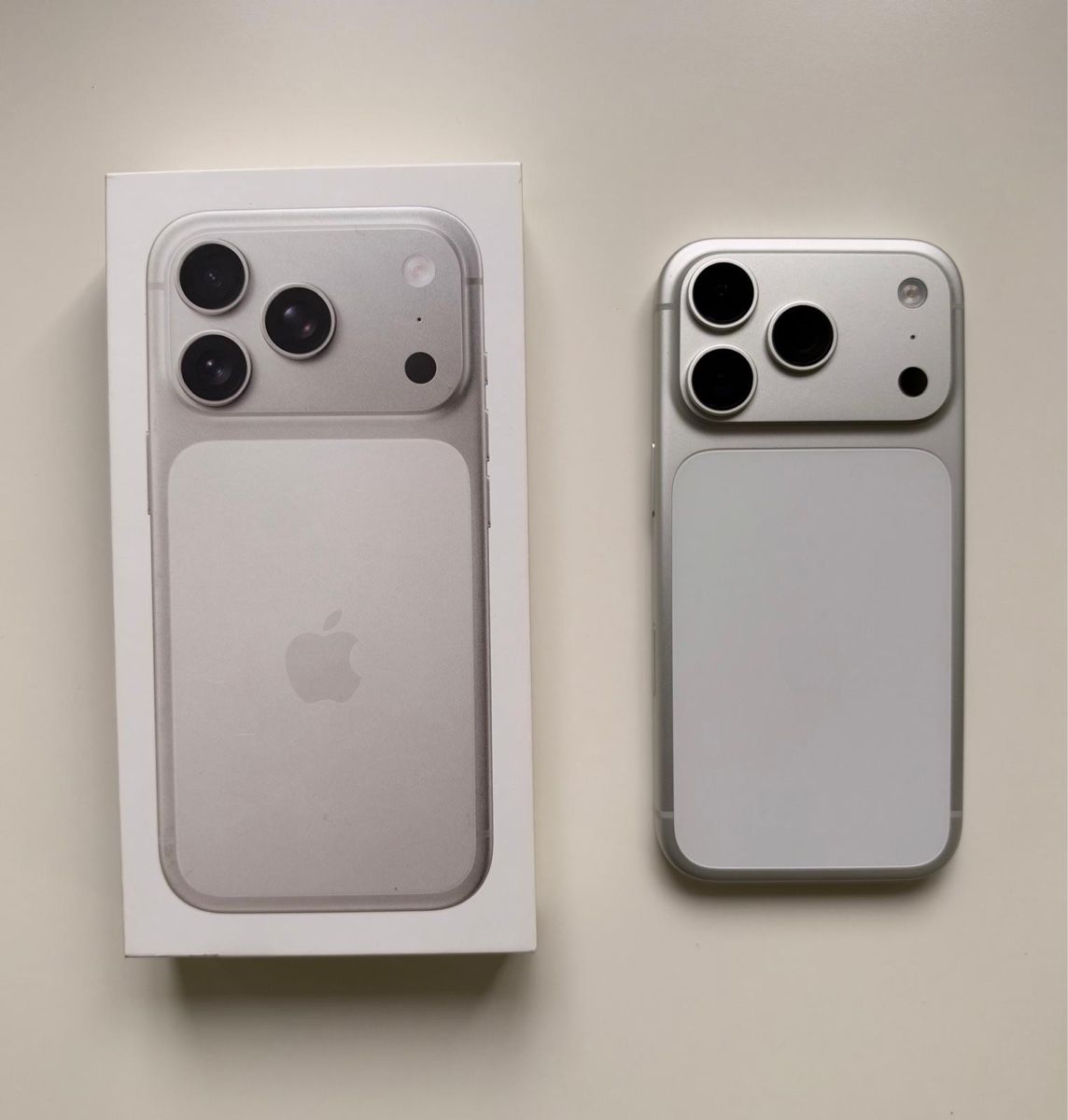 Apple Telefoni cellulari / Smartphones: iPhone 17 pro – Nuovo (secondo la descrizione) da Erlenbach ZH venduto da K0f2iY