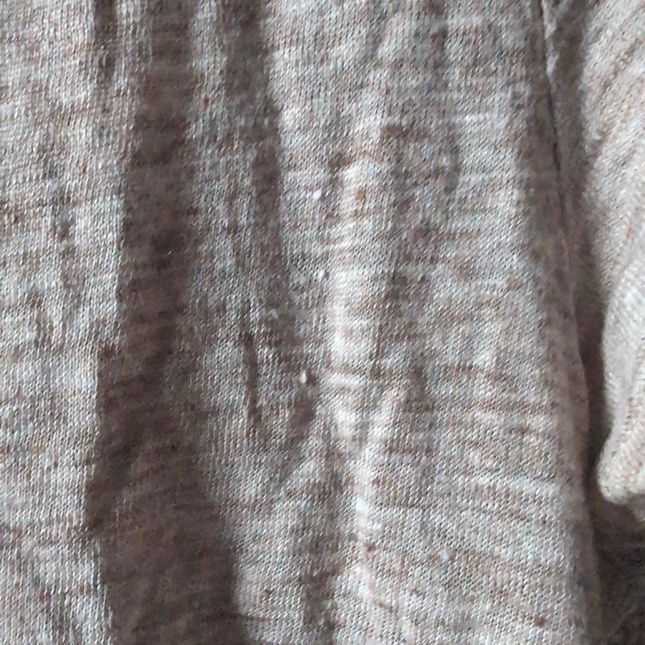 Mango T-Shirts: Mango T-Shirt mit V-Ausschnitt Basic – Gebraucht aus Ringgenberg BE von Vinyl.Love 1