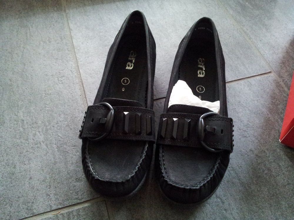 Damenschuhe: Mokassin Damen fabrikneu Gr. 38 – Gebraucht aus Zürich von cyma02