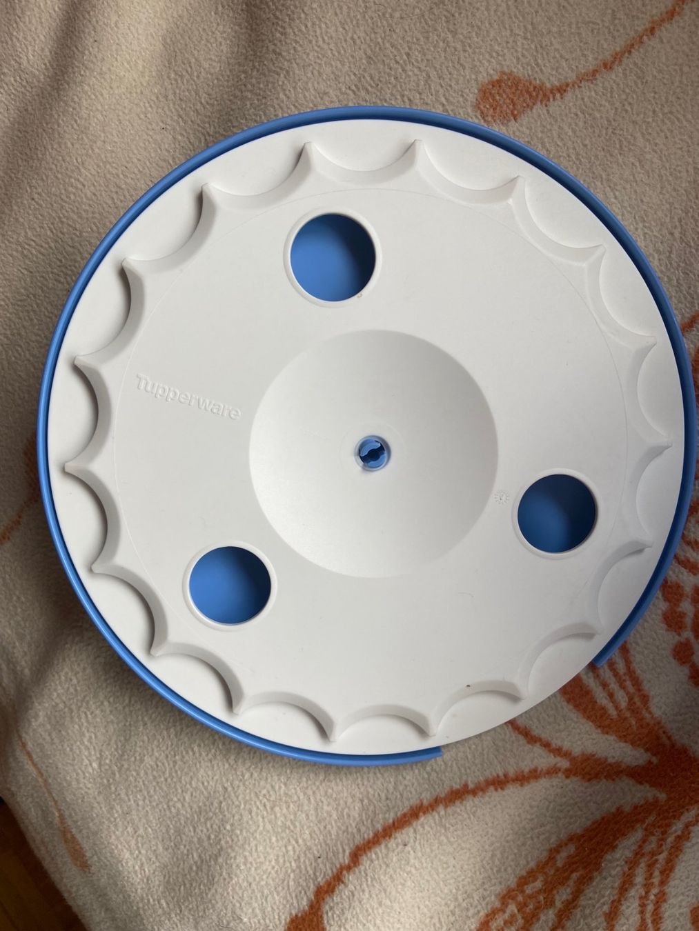 Tupperware Küchengeräte: Salatschleuder von Tupperware – Gebraucht aus Gümmenen von -EAi- 1