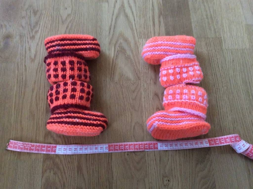 Calze per bambini: Baby- Söckchen, handgestrickt, neu – Usato da Iffwil venduto da tan_l2nr 3