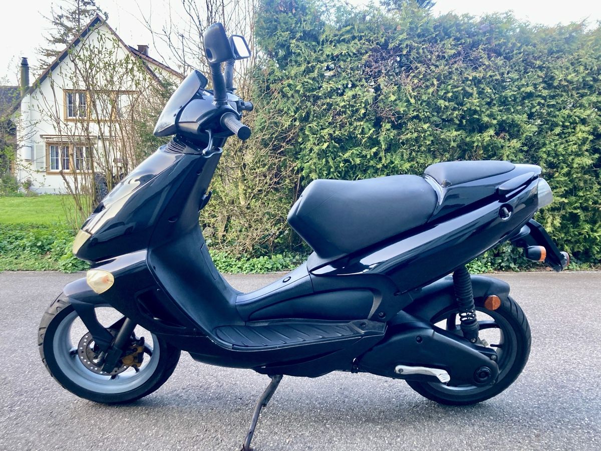 Scooter: Aprilia sr50 mit MFK & Service – Usato da Nidau venduto da alpa83