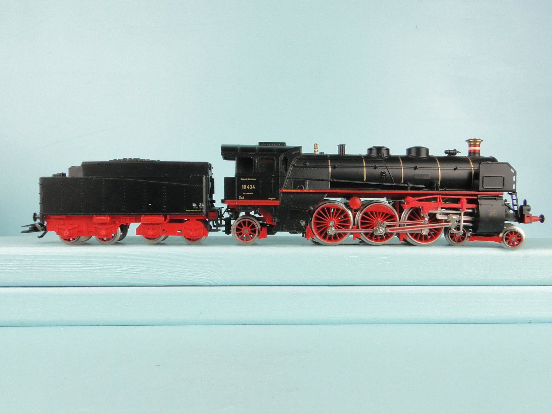 Märklin Modelleisenbahnen: Märklin 3618 BR E 19, Digital Decoder / Decoder Defekt – Gebraucht aus Bülach von cann11 5