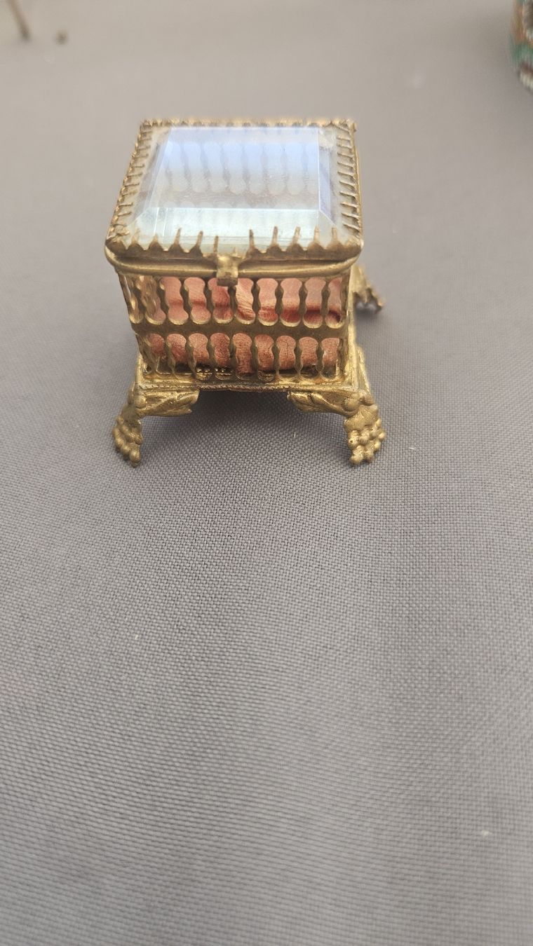 Dosen: Antiker Kleine Schmuck Box?  – Gebraucht aus Rickenbach b. Wil von nic_8ljr