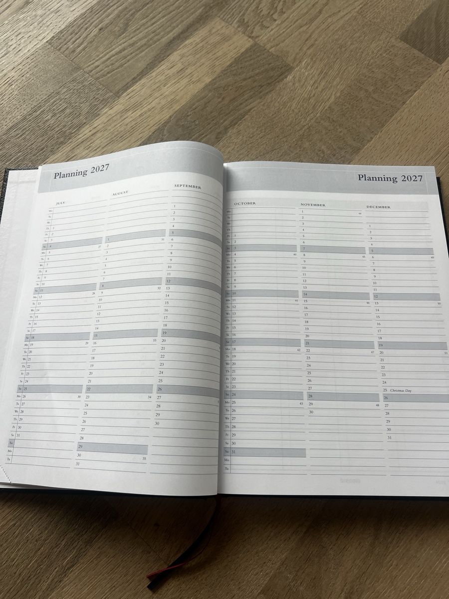 Kalender: Agenda 2027 – Neu und originalverpackt aus Bülach von Cucculi 4