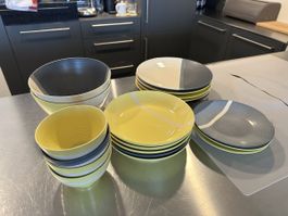Geschirr-Set Roxana, Top Zustand, neuwertig! aus Steingut