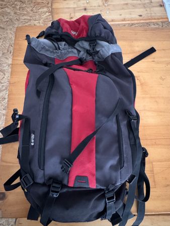 Rucksack HI-TEC rot/grau guter Zustand