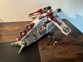 LEGO 75021 Republic Gunship - mit 3 Figuren 