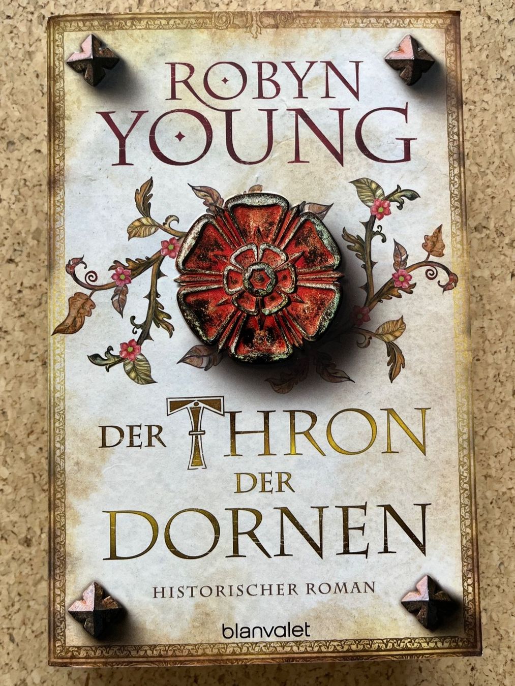 Libri: Taschenbuch "Der Thron der Dornen", Robyn Young – Usato da Grosswangen venduto da Vita500