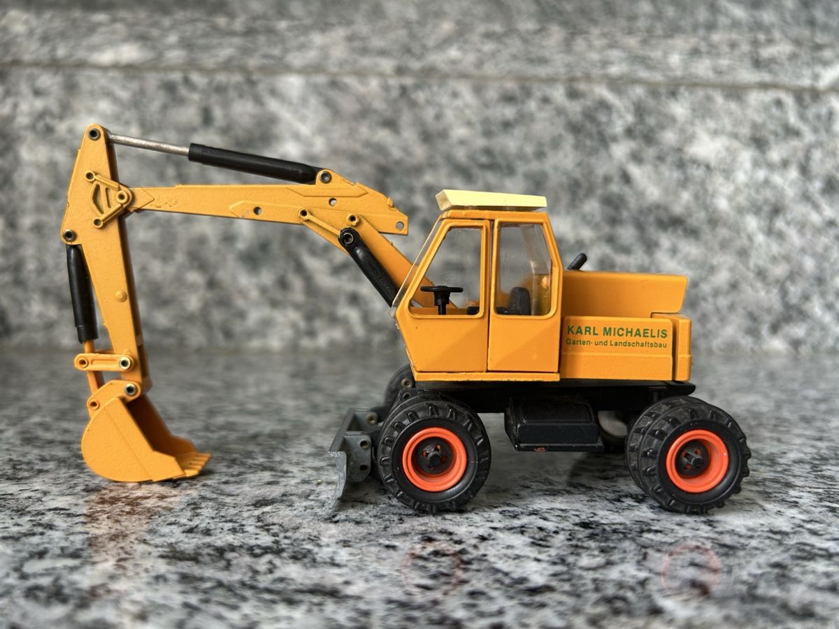 Modellbausätze & Standmodelle: Atlas Pneubagger, 1:50 – Gebraucht aus Horw von Tigercat635