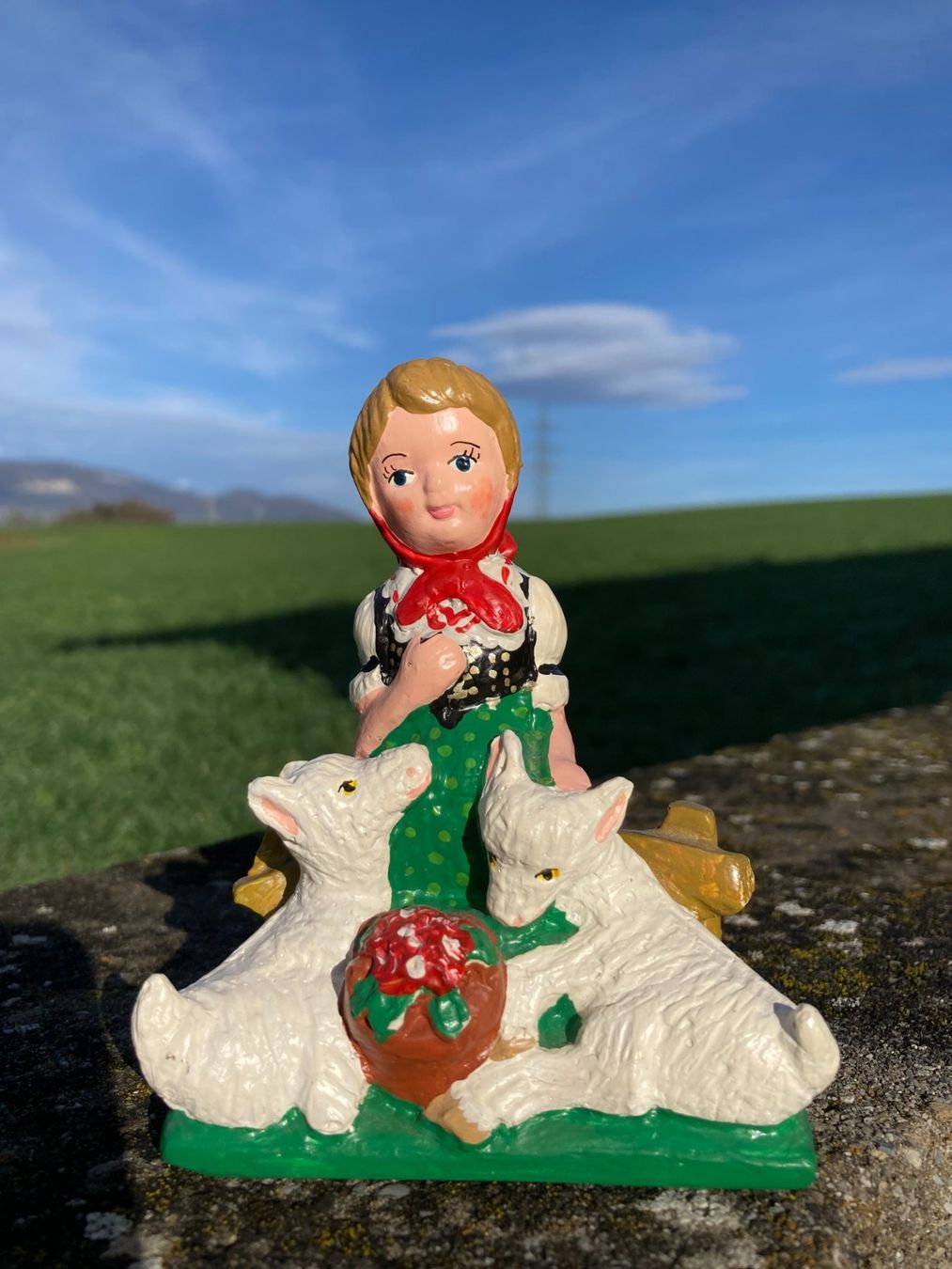 Statuette: Mädchen mit Schäfchen Figur signiert A. Klein – Usato da Subingen venduto da ArtBead 3