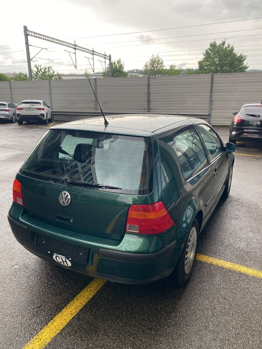 VW Automobili: VW golf 4 AB MFK – Usato da Dietikon venduto da hat_z5kp 5