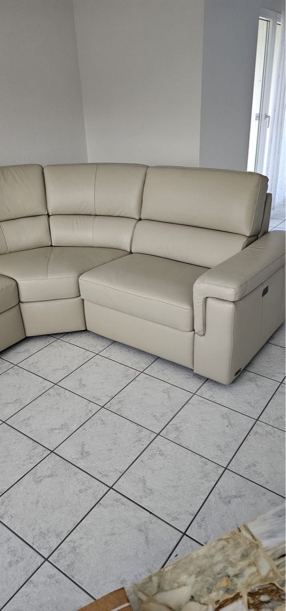 Sofas: Ledersofa – Neu (gemäss Beschreibung) aus Schöftland von Boston73 2
