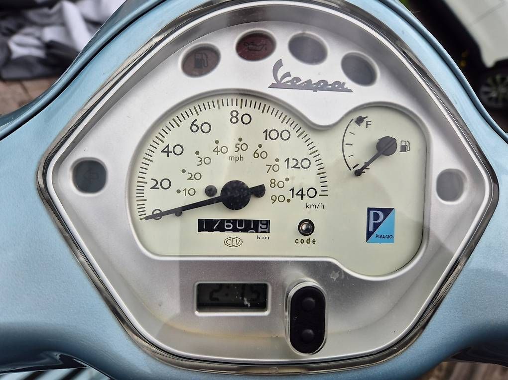 Vespa Scooter: Vespa LX125 – Usato da St. Margrethen SG venduto da Jog4 2