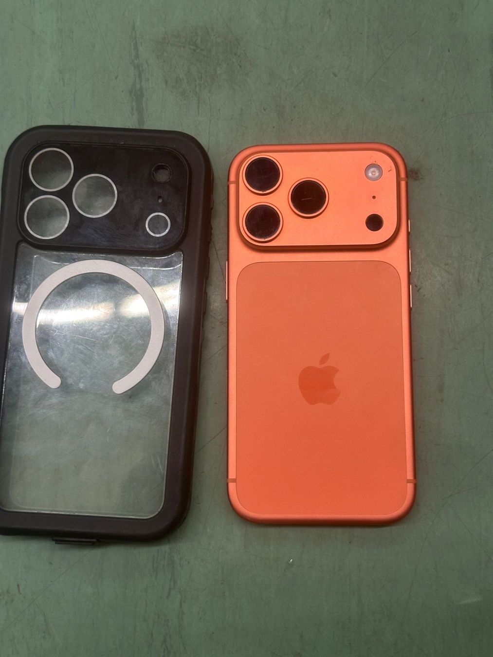 Apple Telefoni cellulari / Smartphones: Iphone 17 Pro 256GB orange mit Garantie – Usato da Rorschach venduto da Liandro2012 1