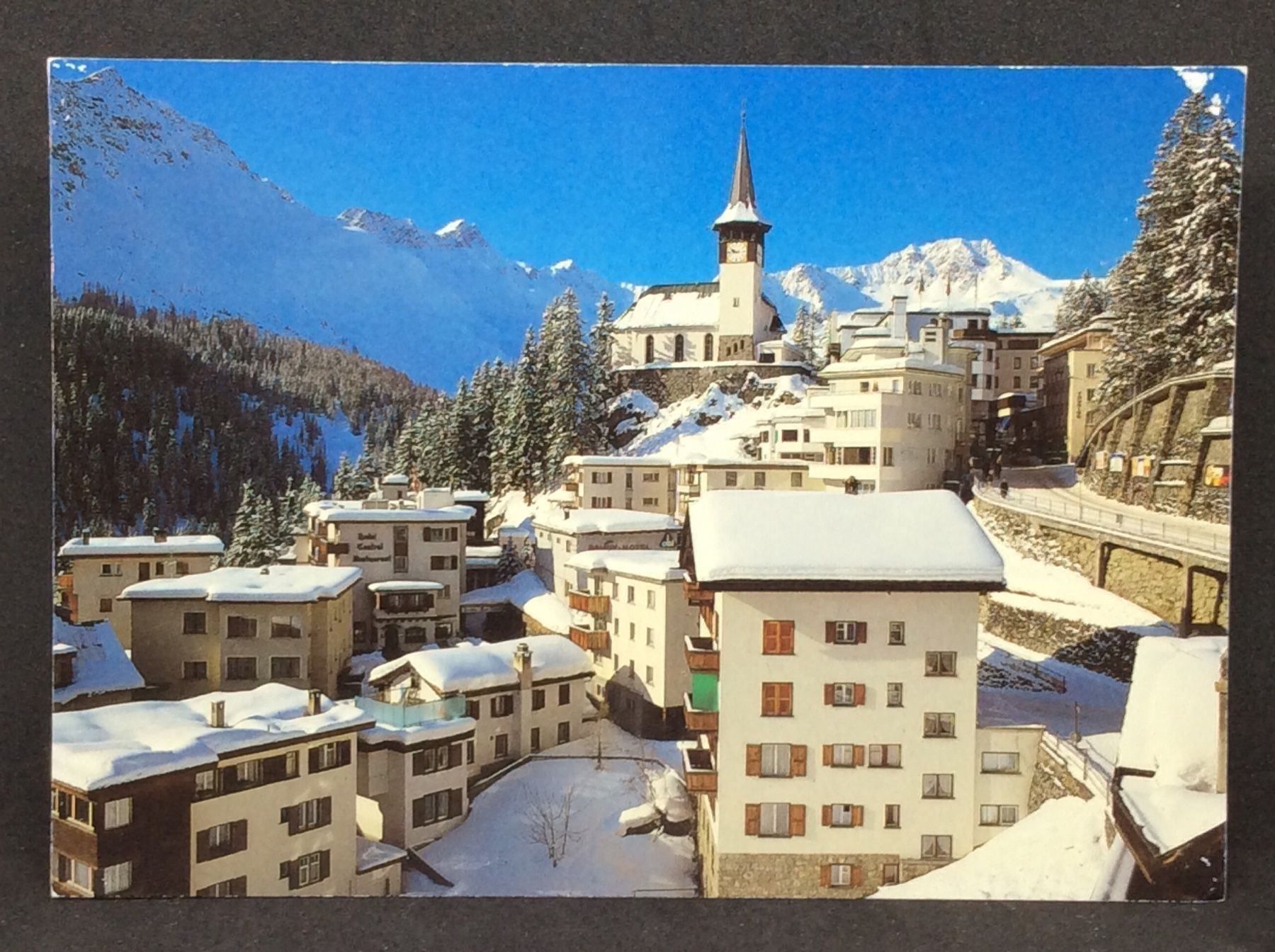Cartoline postali: Arosa Dorf mit ev. Kirche – Usato da Widnau venduto da Brusi9