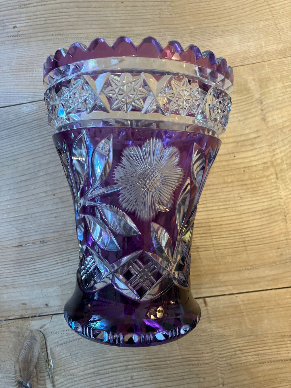 Vase & Récipients: Vase - Bleikristall - Lila - Böhmisches Glas – D'occasion à Winterthur par pompea 1