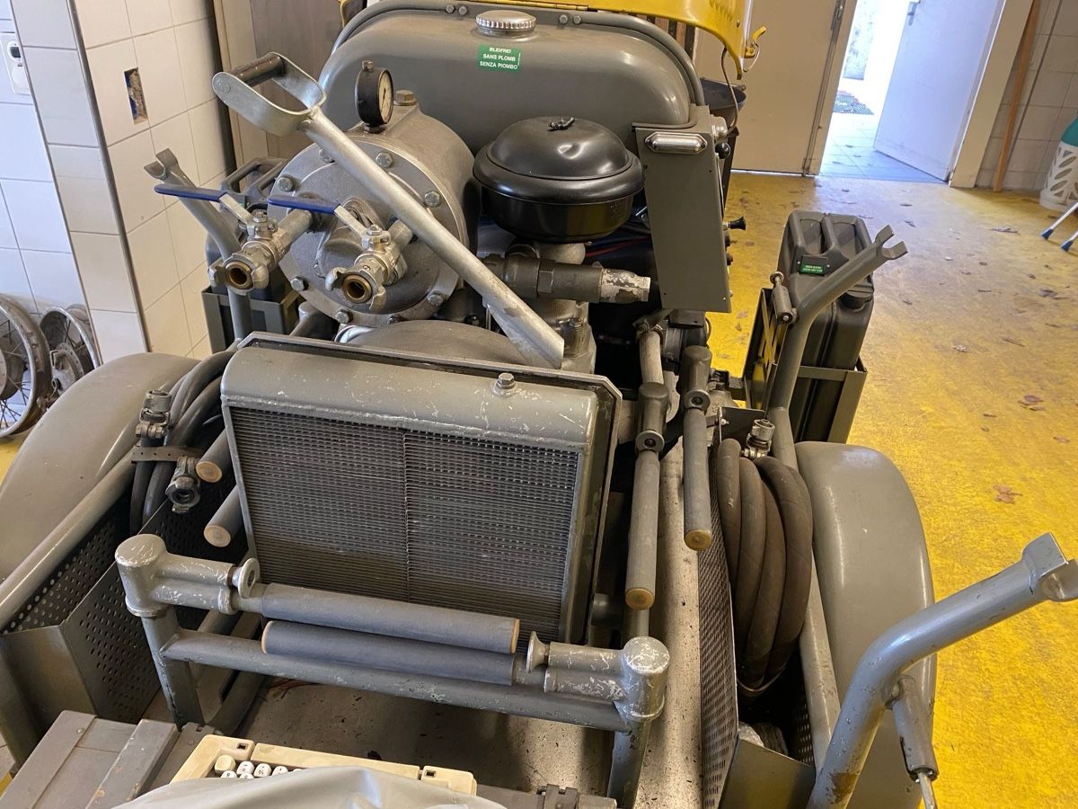 Compressori: Kompressor baukompressor vw motor – Usato da Visp venduto da Sonnenblume1965 4