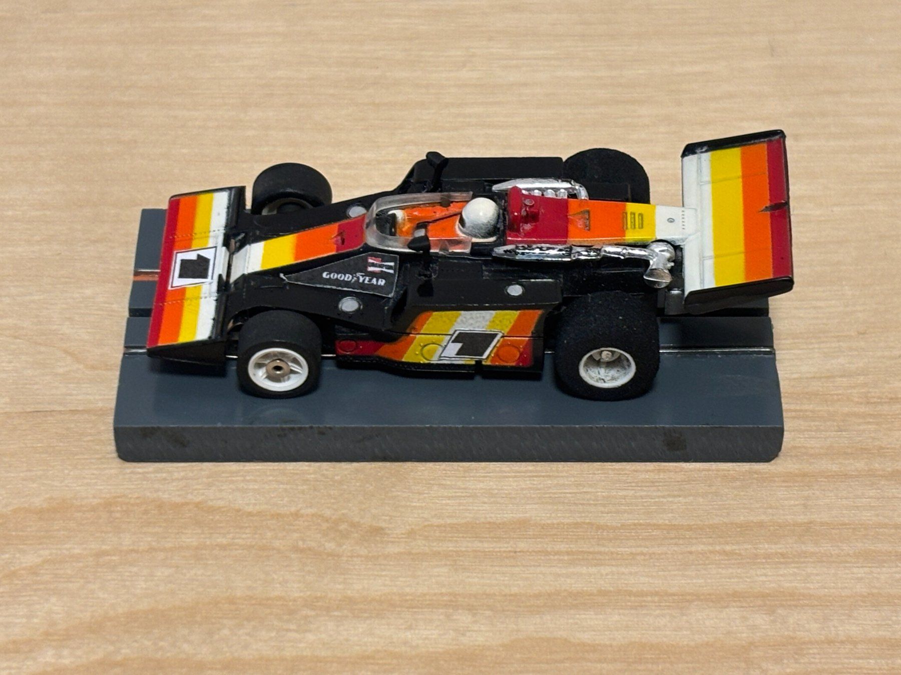 Faller Piste: Faller/Aurora AFX G+Plus Indy Special schwarz – Usato da Bülach venduto da h0slotch 1
