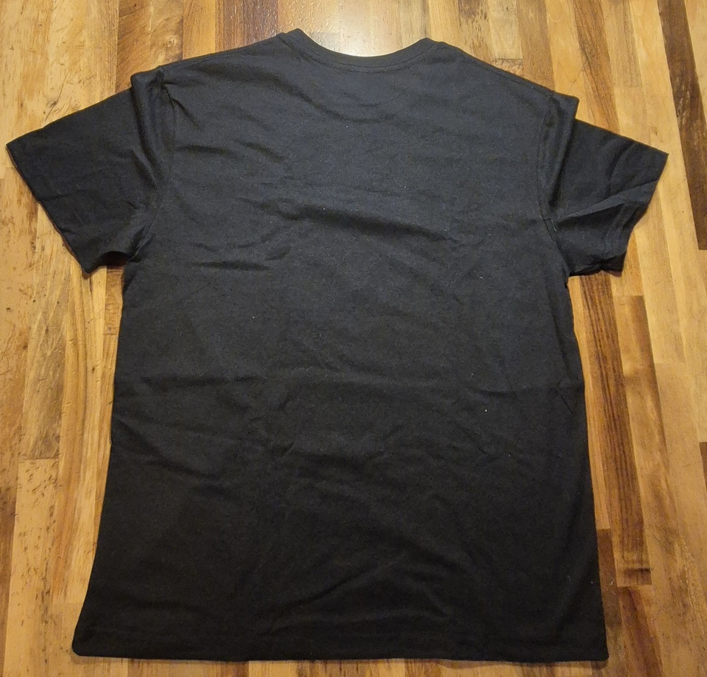 T-shirt: T Shirt – Nuovo (secondo la descrizione) da Wuppenau venduto da Suenneli10 1