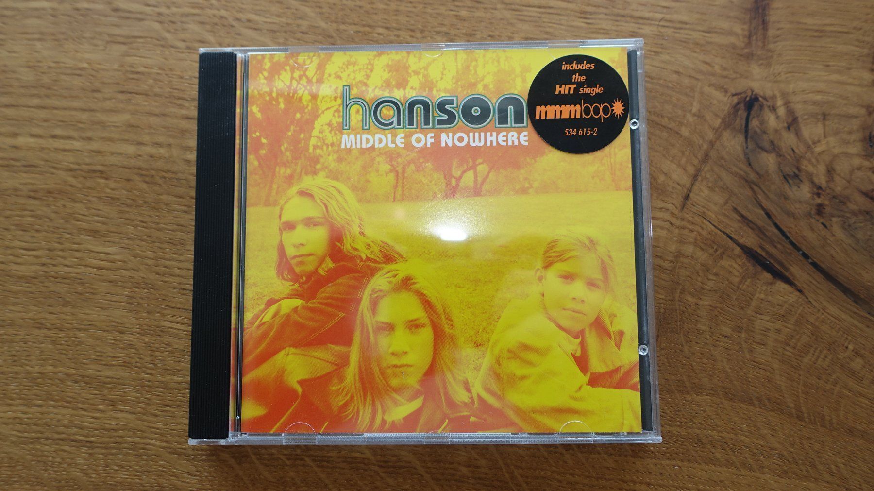 CD: CD - Hanson - MIDDLE OF NOWHERE – Usato da Schwyz venduto da Burnsdesign