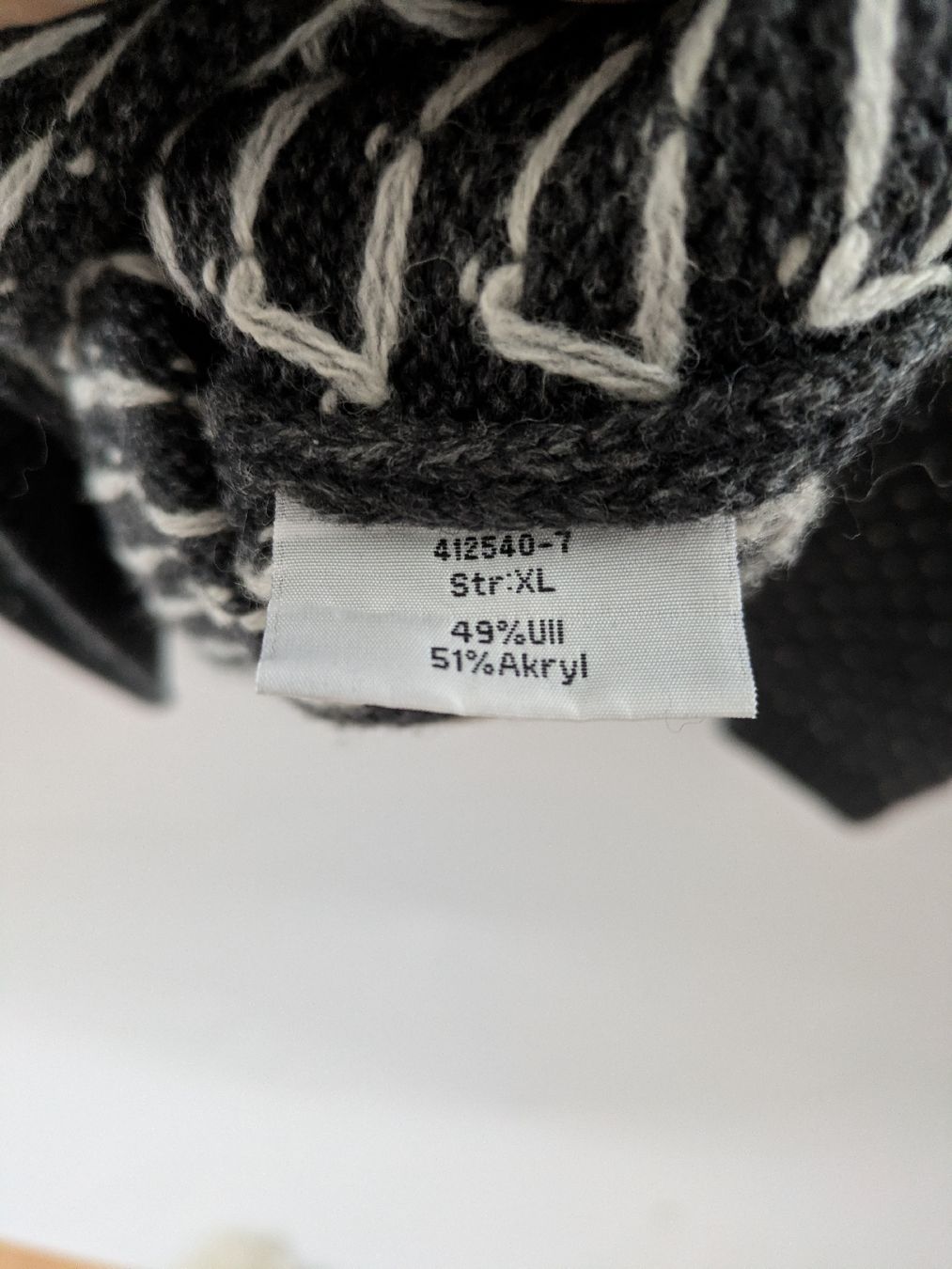 Maglioni & Felpe: Winterpullover von Nirvana, Grösse XL, 49% Wolle – Usato da Rorschach venduto da joh_v2y2 3