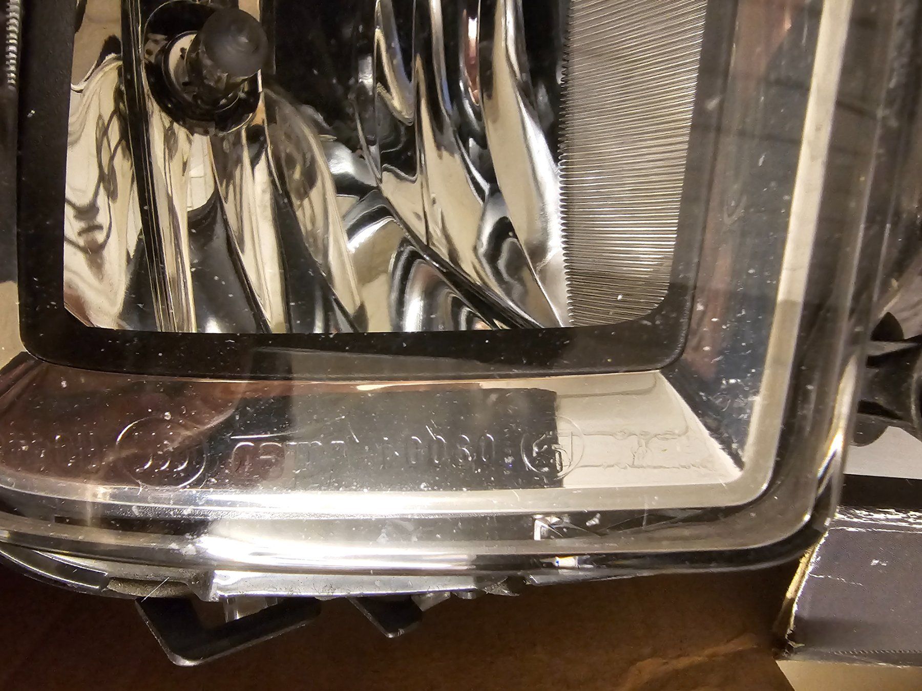 VW Scheinwerfer: Original VW Golf Nebelscheinwerfer – gebraucht – Gebraucht aus Müllheim Dorf von ThEzUbI-21 2