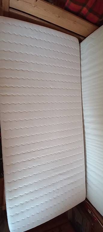 Matelas: 2 Matratzen 90x200cm – D'occasion à Meltingen par Rehlein78