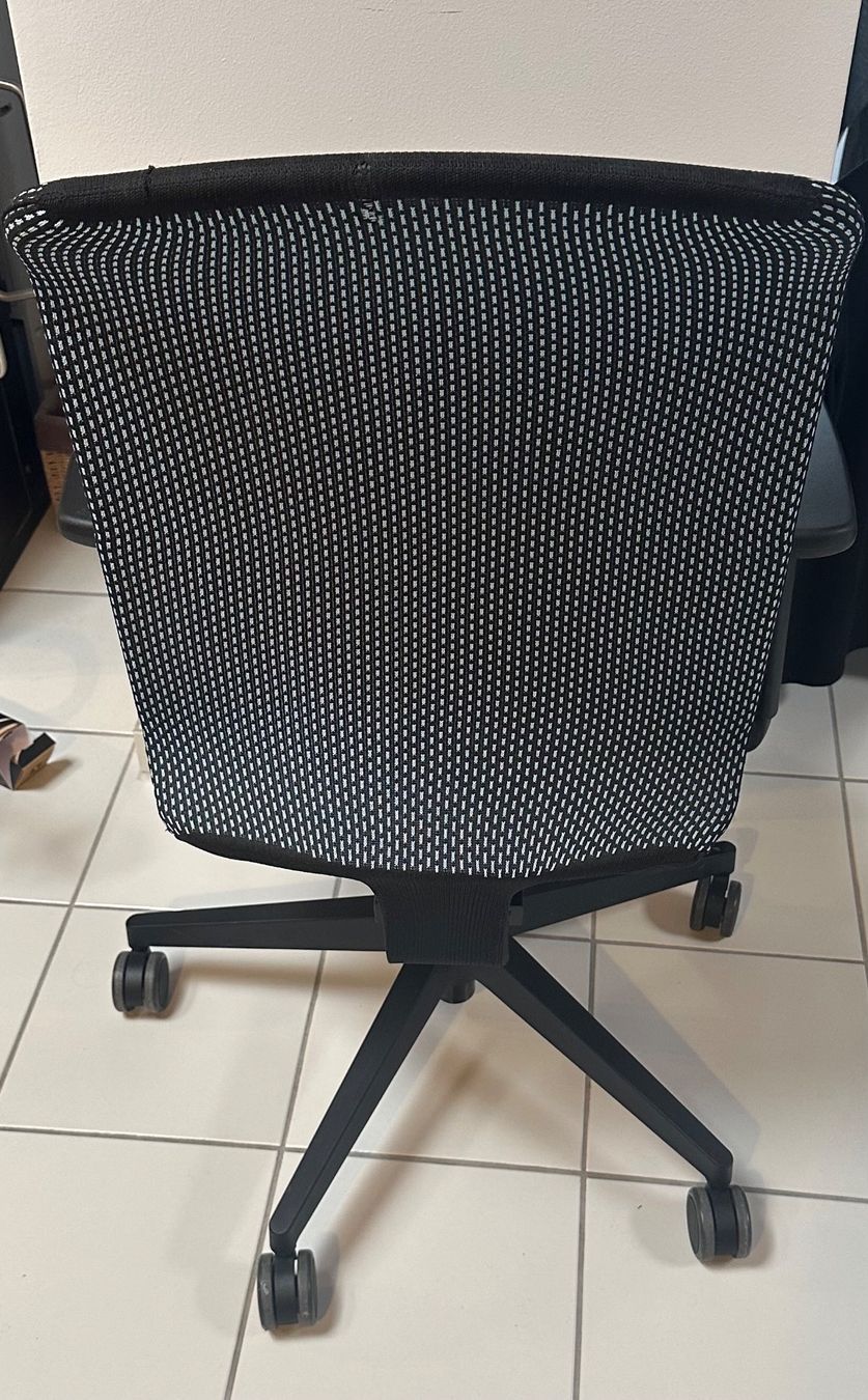 Giroflex Sedie: Giroflex 68 Office Chair Seat Adjustable - Blue / Black – Usato da St. Gallen venduto da S_rnw2 1