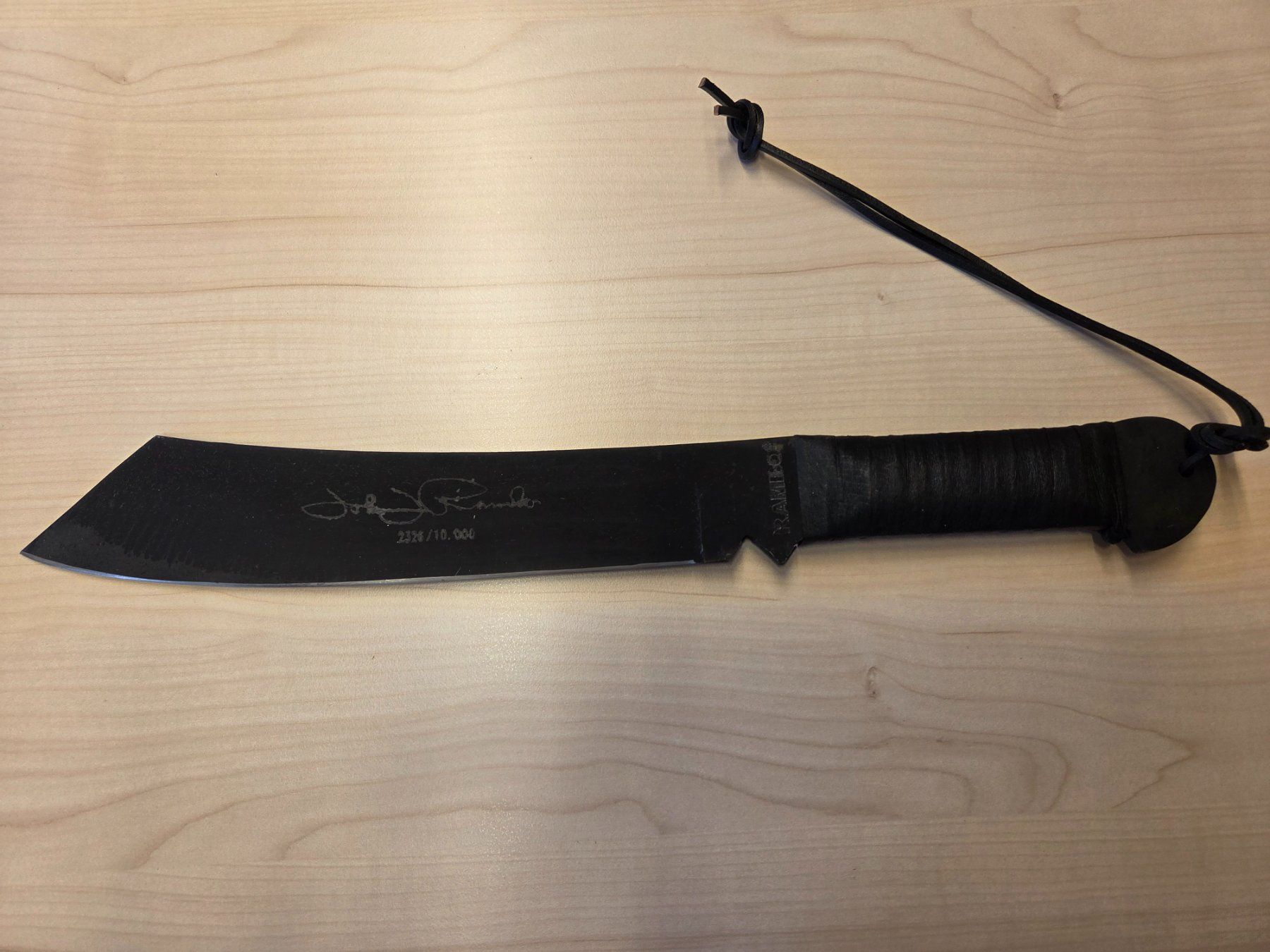 Coltellini militari: Couteau de collection John Rambo IV – Nuovo e nell'imballaggio originale da Estavayer-le-Lac venduto da sstt 2