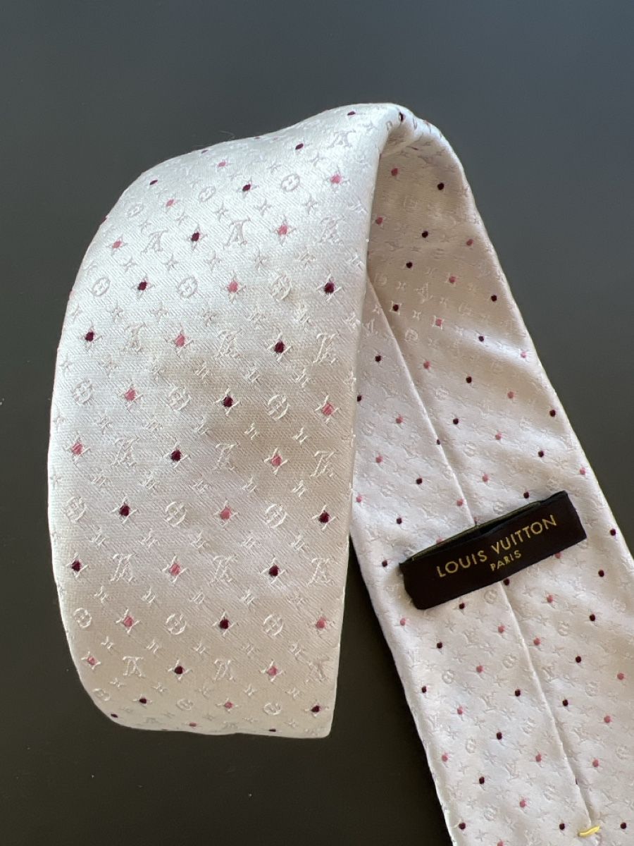 Louis Vuitton Krawatten: Cravate Louis Vuitton soie – Neu (gemäss Beschreibung) aus Thalwil von fabulousfab31