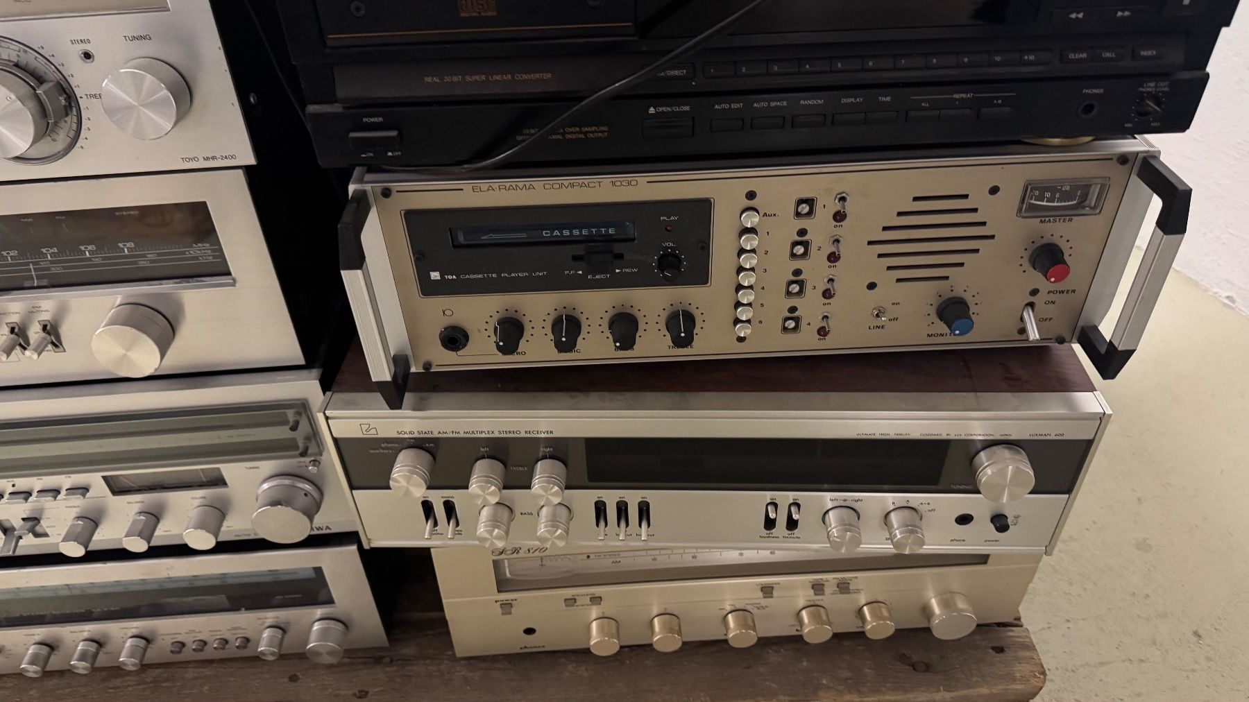 Amplificatori: Tuner, Verstärker gebraucht – Usato da Bubikon venduto da Fitdihei 2