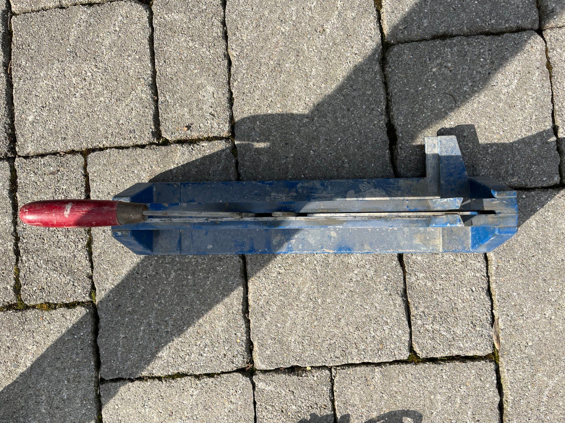 Tutti gli attrezzi: Plättlischneider – Usato da Wolfhausen venduto da zottel4 1
